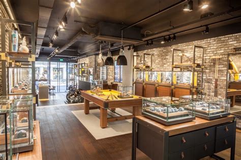 Breitling Boutique – Shop in Amsterdam, 14 reviews, prices – .